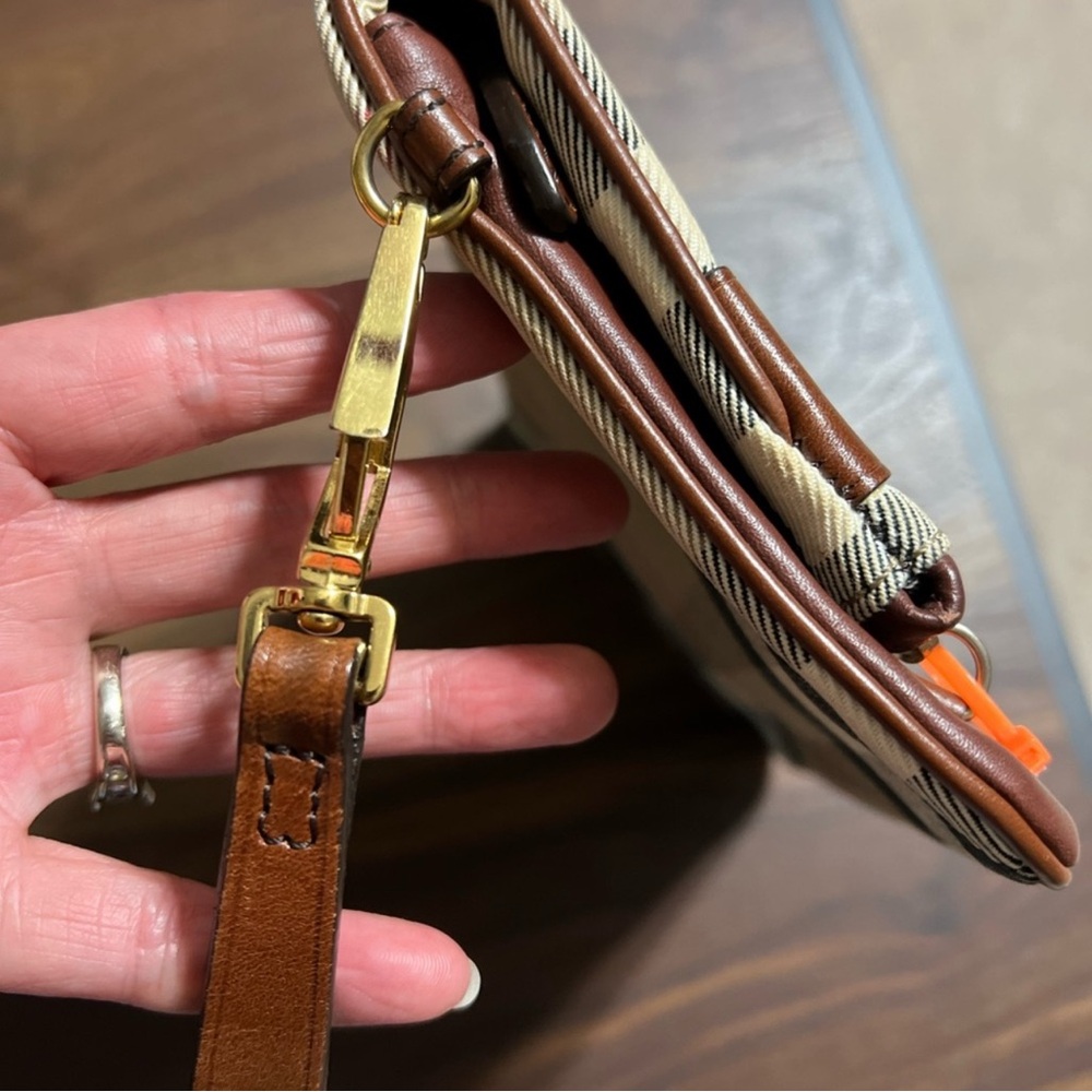 Burberry Plaid Clutch/Wristlet with Brown Leather Trim - Picture 11 of 16